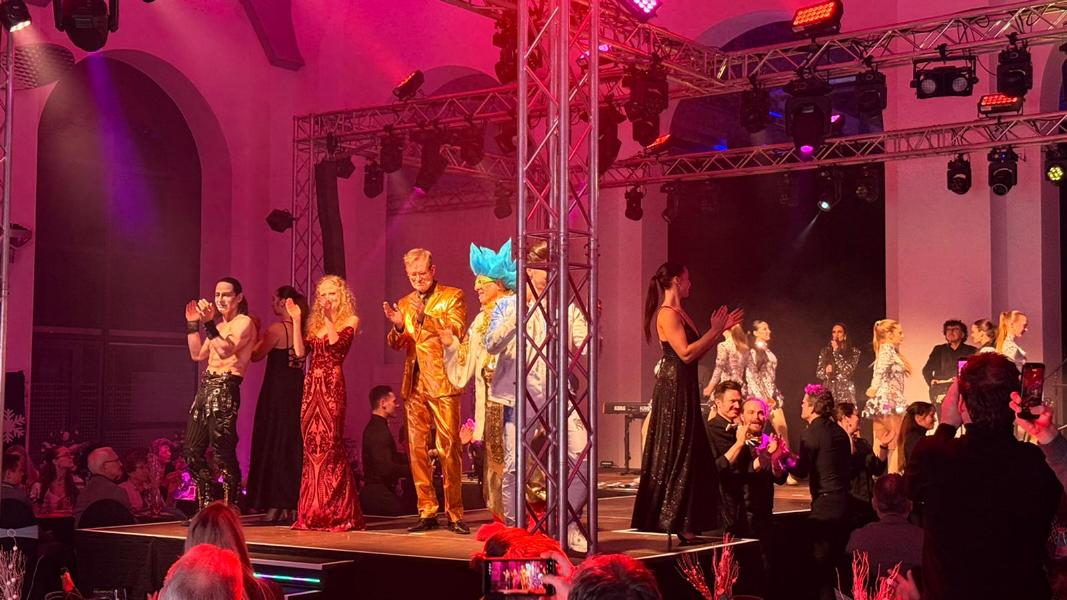 Weihnartsvariete 2025 Celebrate Halle